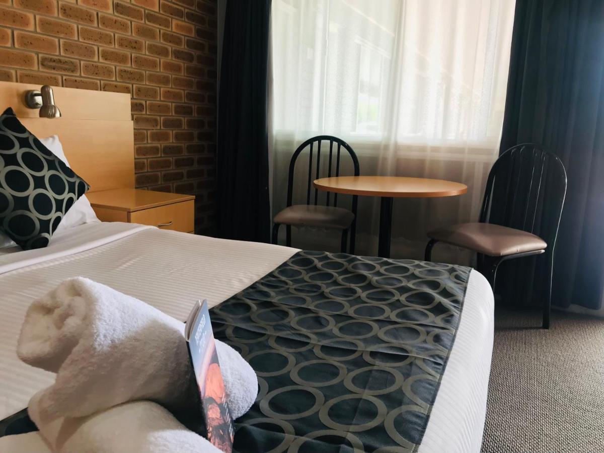 تينتيرفيلد Jumbuck Motor Inn المظهر الخارجي الصورة