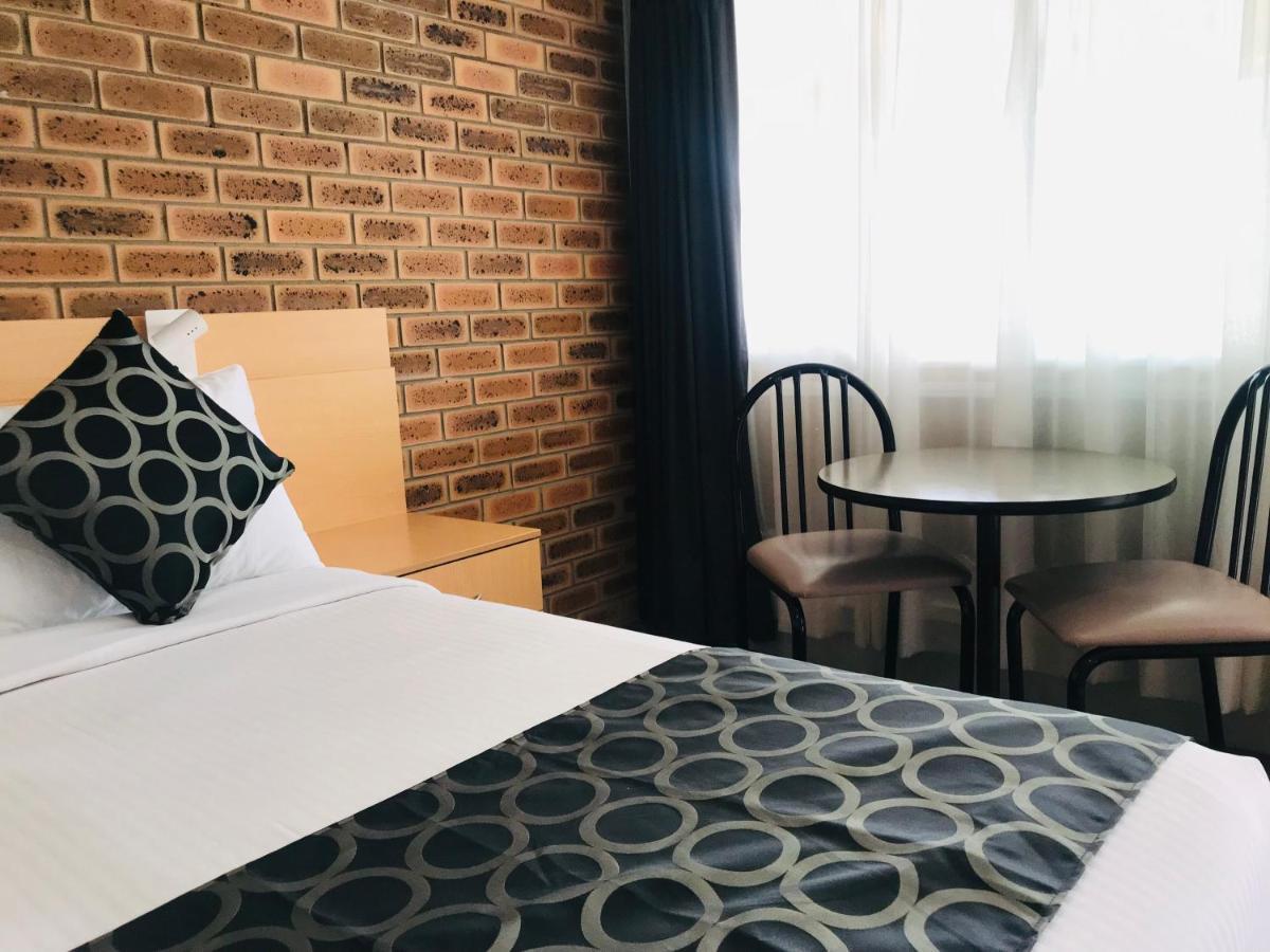 تينتيرفيلد Jumbuck Motor Inn المظهر الخارجي الصورة
