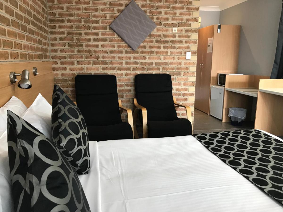 تينتيرفيلد Jumbuck Motor Inn المظهر الخارجي الصورة