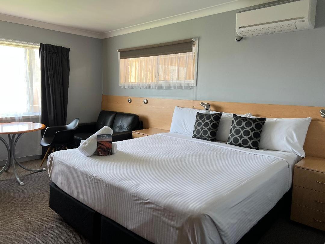تينتيرفيلد Jumbuck Motor Inn المظهر الخارجي الصورة